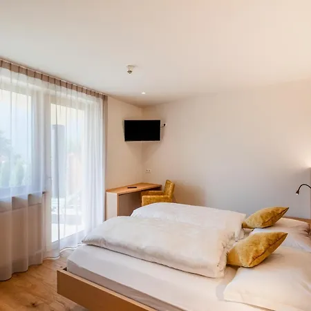 Margun - & Panoramarooms Aparthotel 3*