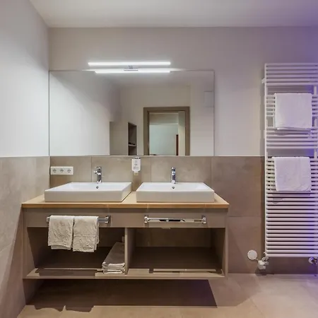 Aparthotel Margun - & Panoramarooms Mals
